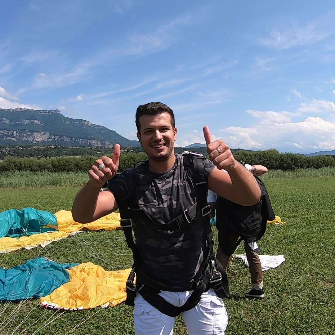 happy-tandem-skydive-face-1-12